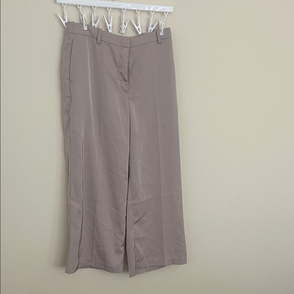 H&M Beige satin touch dress pants Trousers